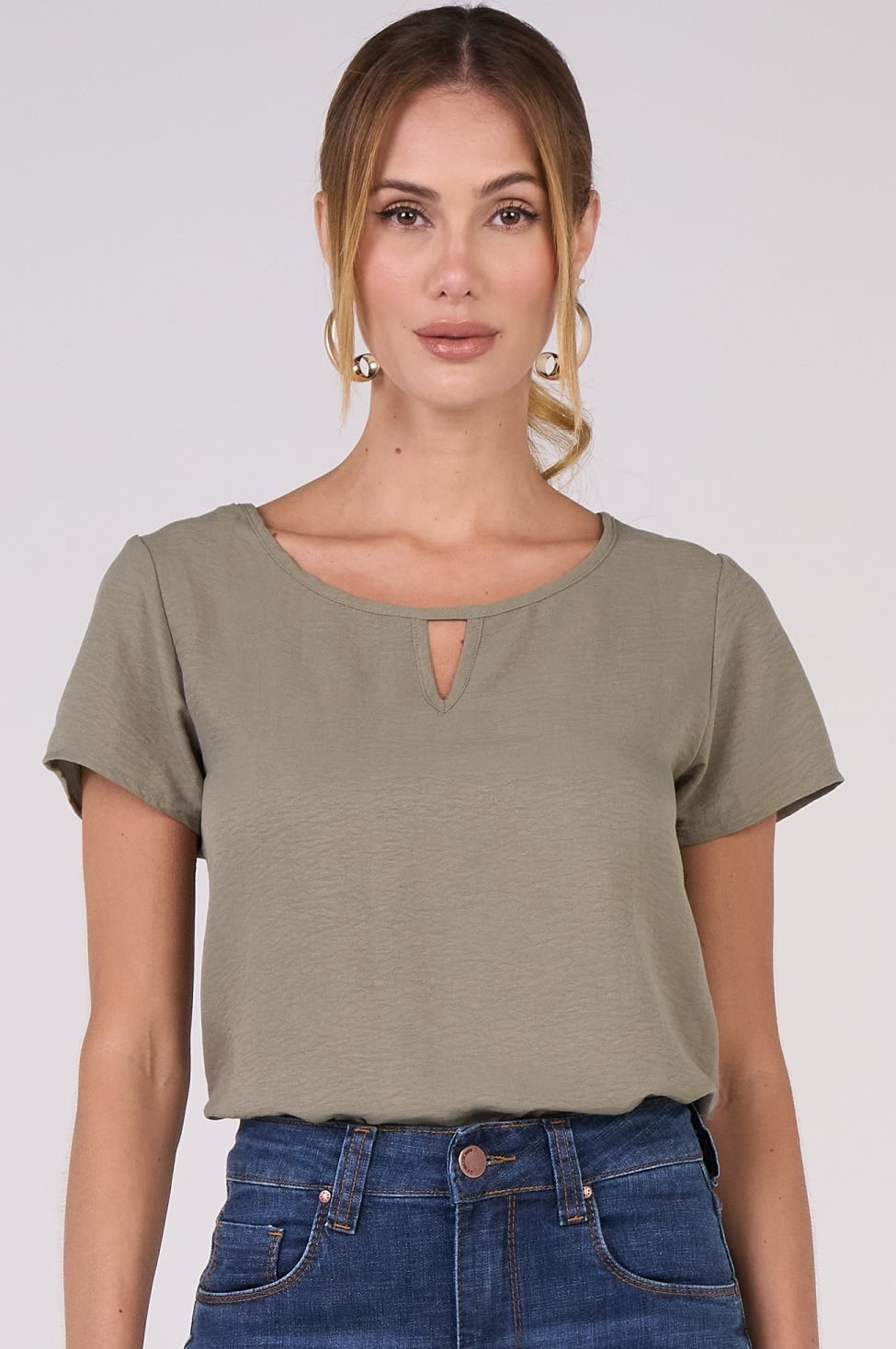 Blusa Feminina Verde com Tecido Crepado Duna CA25007VM