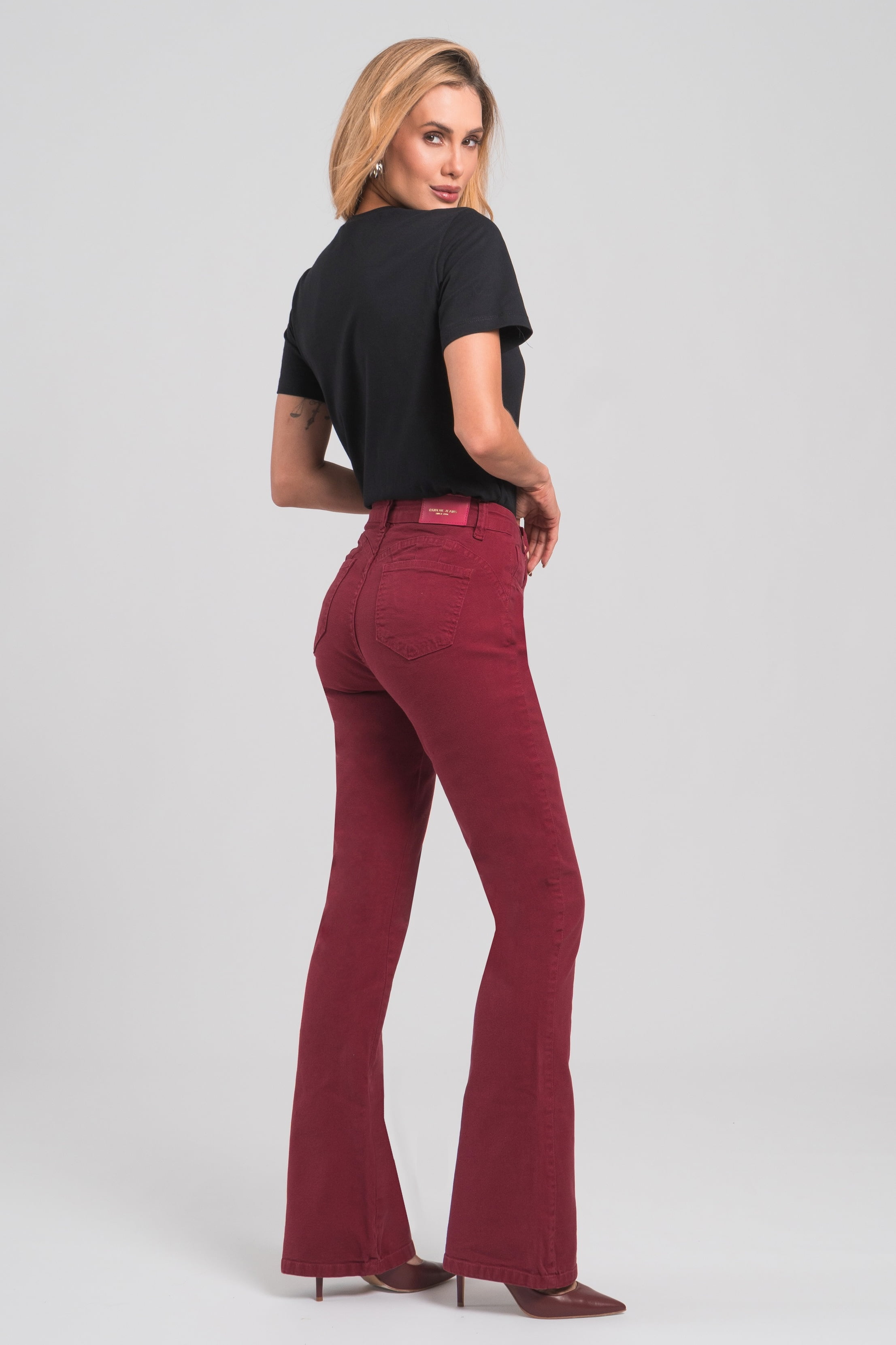 Calça Flare Cereja