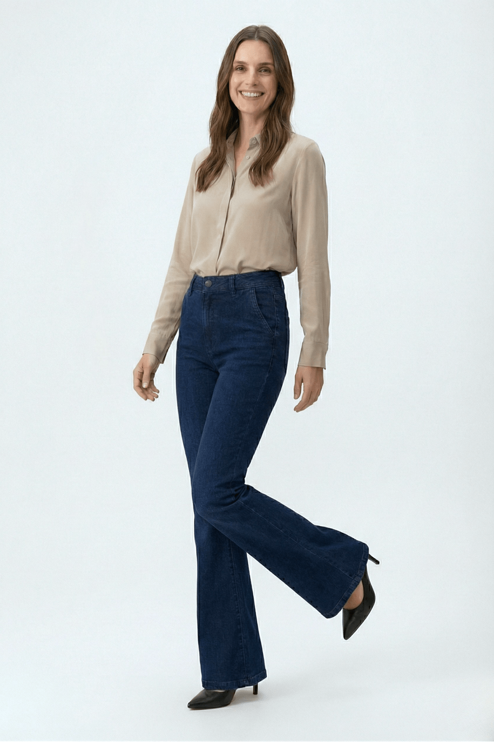 Calça Flare Jeans Azul Escuro com Bolsos Faca F26207 - Oxiblue Jeans