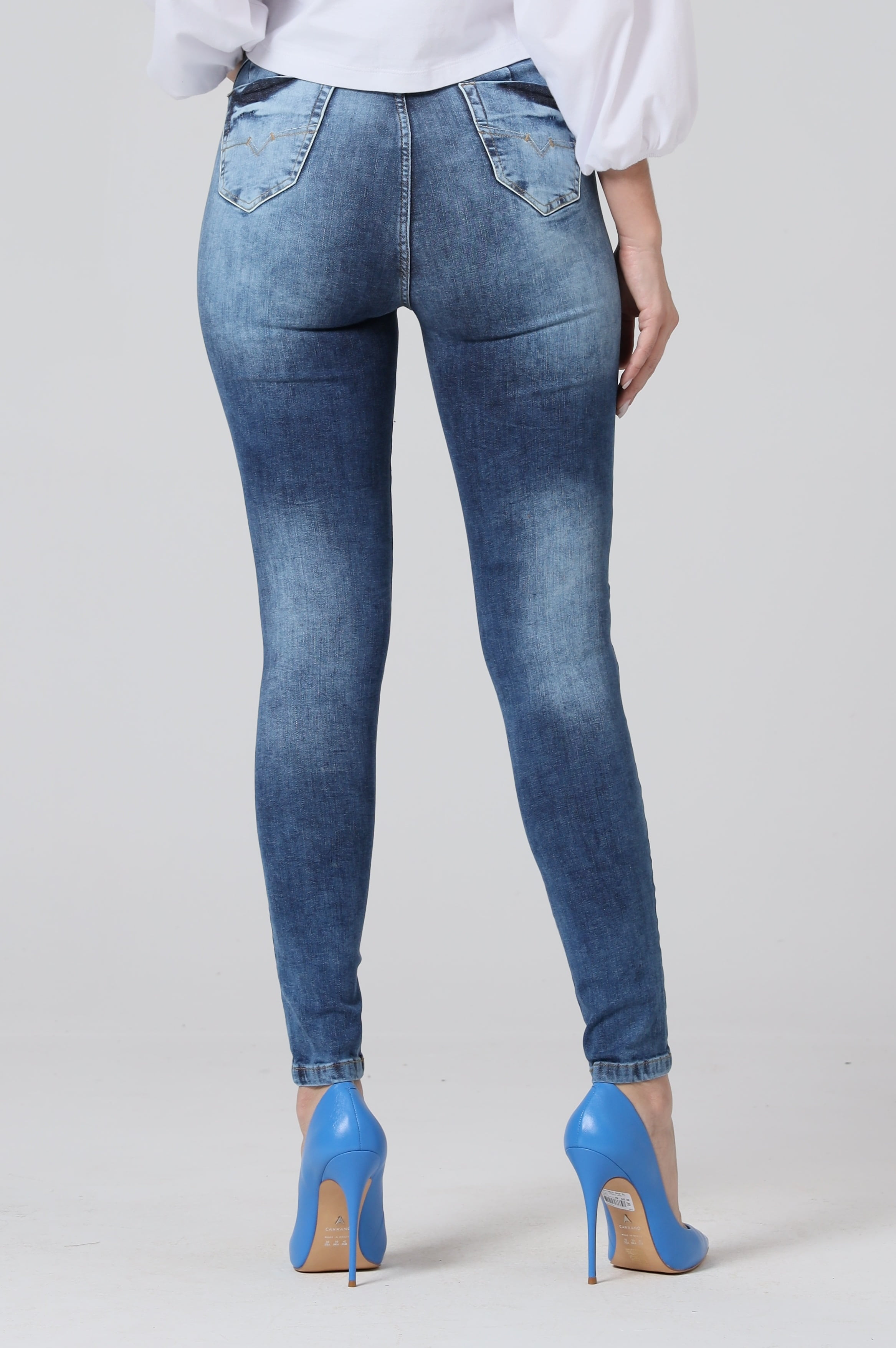 Calça Jeans Levanta bumbum - Falash Blue - Calça Jeans Feminina - Magazine  Luiza