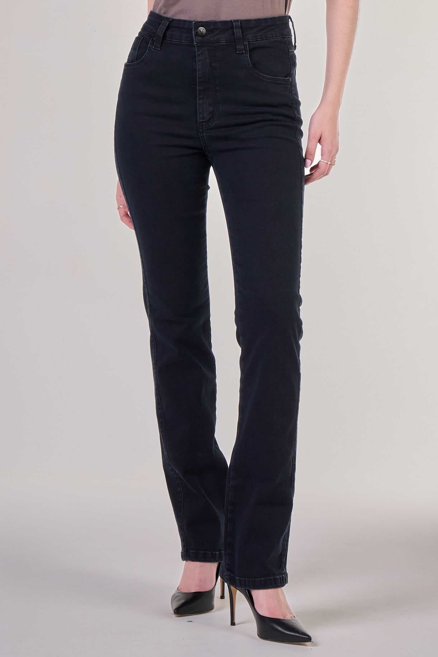 Calça Jeans Reta Feminina Preto Estonado F24064