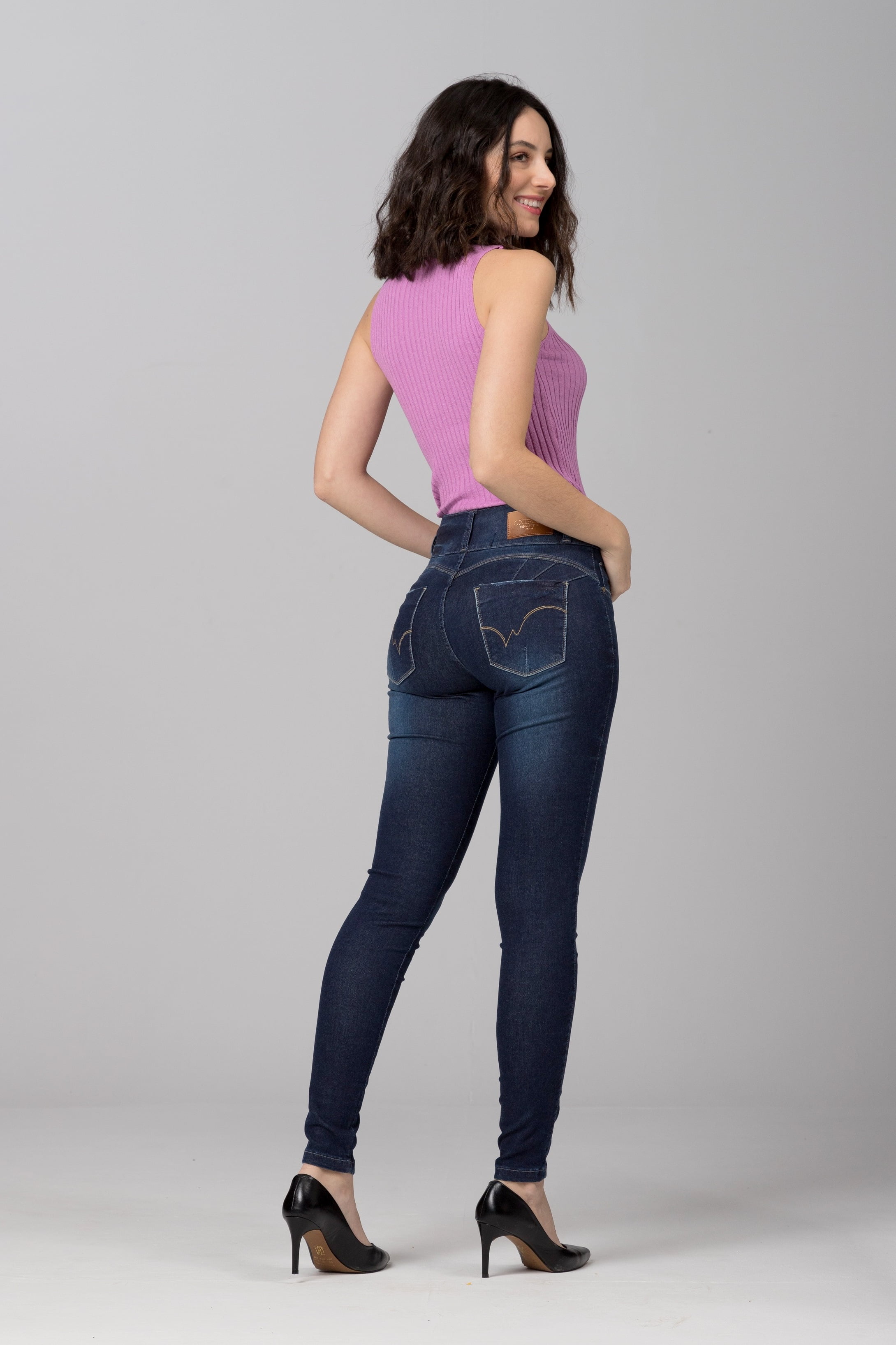 JEANS SÚPER SKINNY CINTURA ALTA LEVANTA POMPA 9233STCL