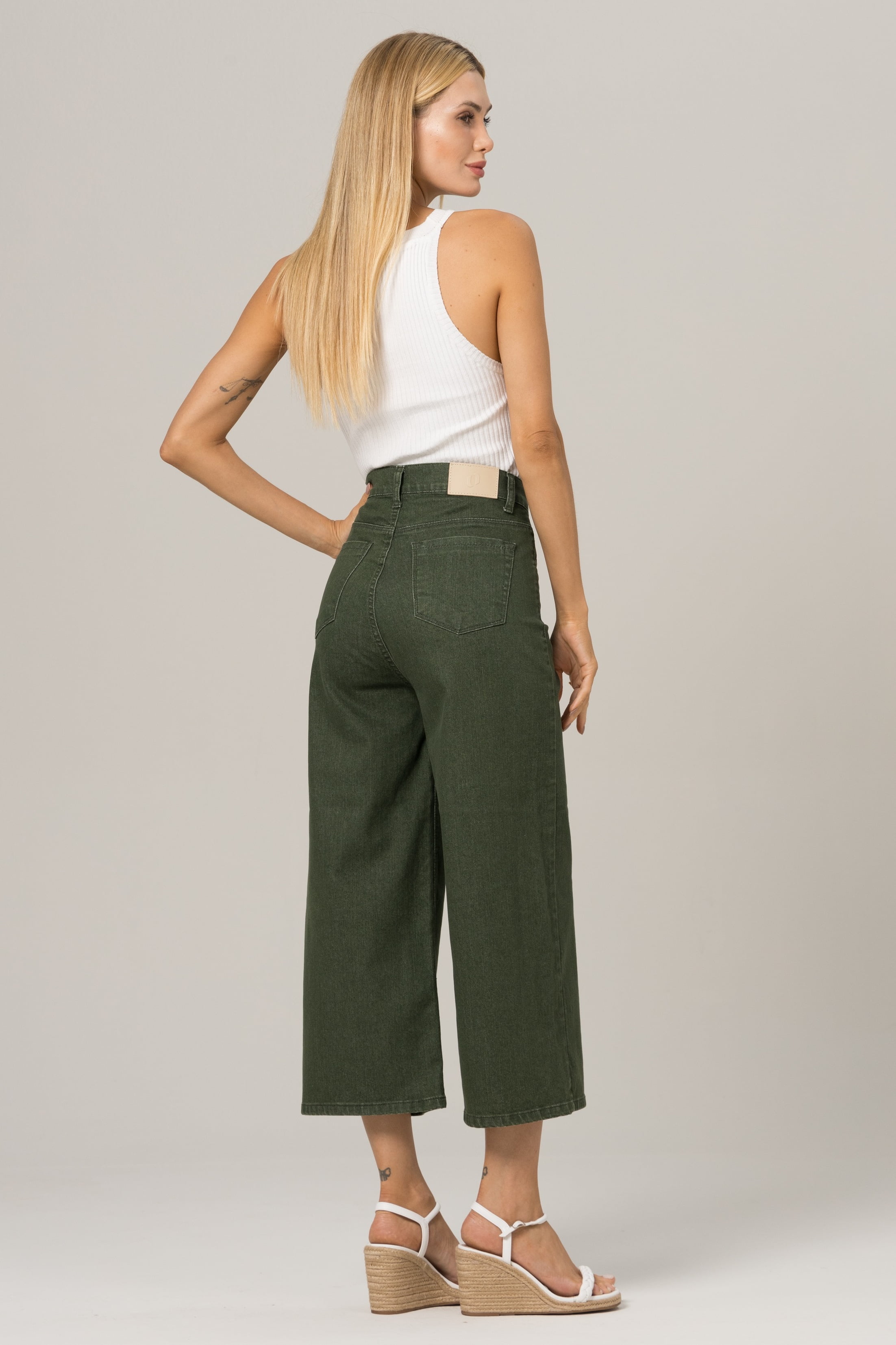 Calça Jeans Pantacourt Oliva F2023144