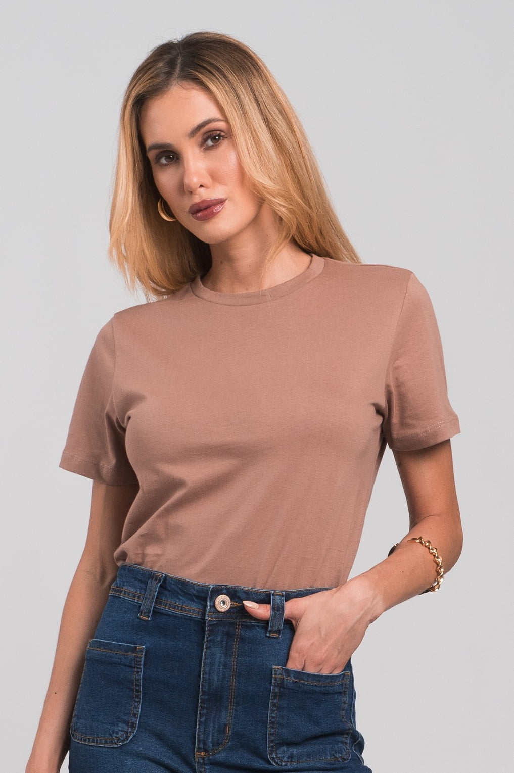 Camiseta Feminina Marrom CA24002