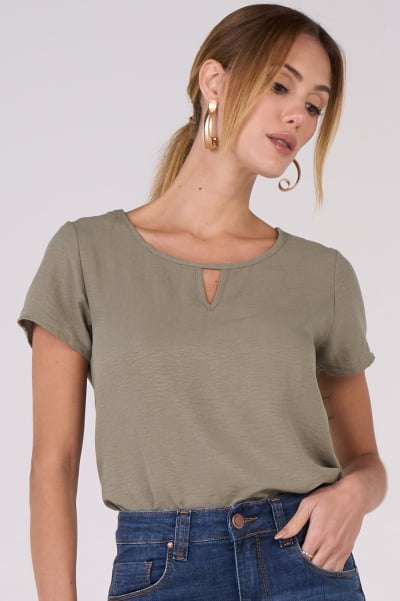 Blusa Feminina Verde com Tecido Crepado Duna CA25007VM