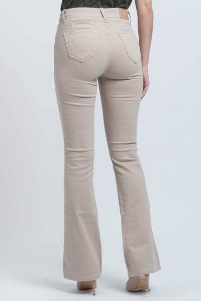 Calça Flare Areia de Sarja F2897AR