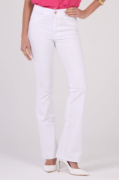 Calça Flare de Sarja Branca F2507BR