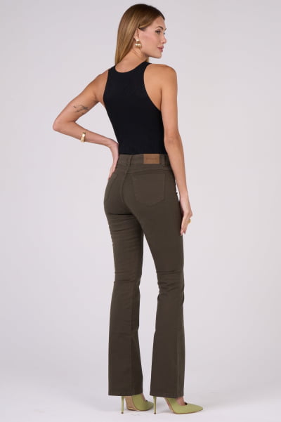 Calça Flare de Sarja Verde Militar F2507ML