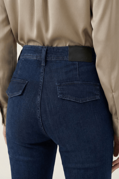 Calça Flare Jeans Azul Escuro com Bolsos Faca F26209