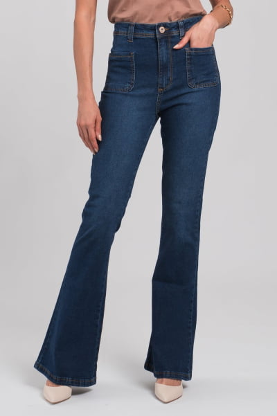 Calça Flare Jeans Escura com Bolsos Frontais F2024002