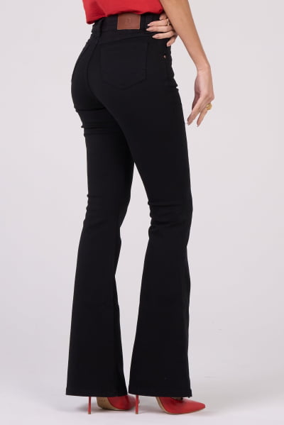 Calça Flare Preta de Sarja F24101PT