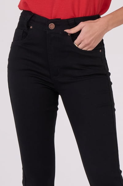 Calça Flare Preta de Sarja F24101PT