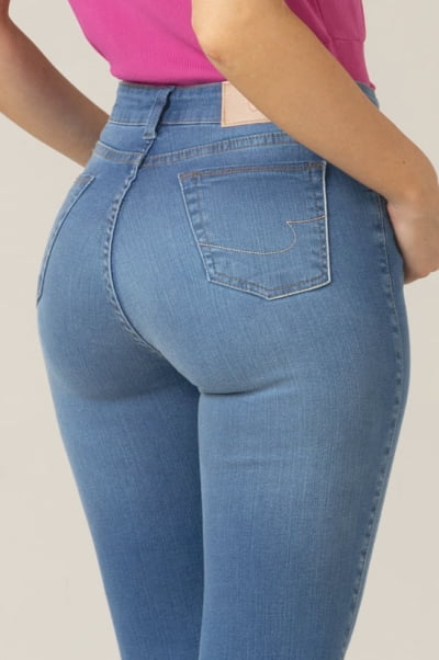 Calça Jeans Reta Feminina Azul Médio F2023108