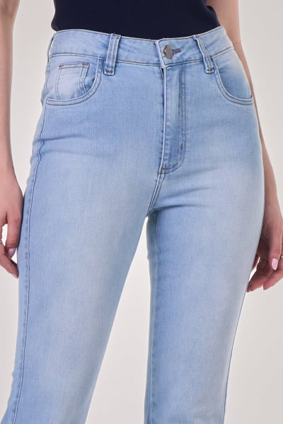 Calça Jeans Reta Feminina Clara F24037