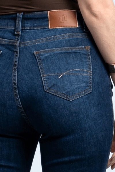 Calça Jeans Reta Feminina F24032 Calça Jeans Reta Feminina F24032