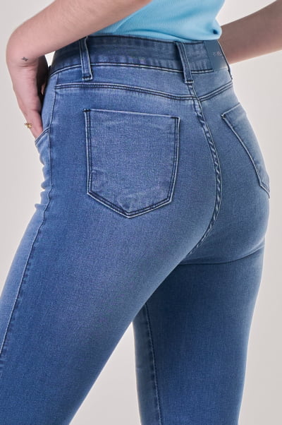 Calça Jeans Reta Feminina F24072