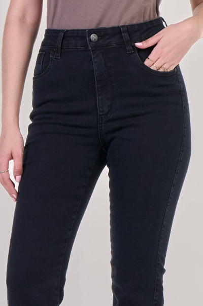 Calça Jeans Reta Feminina Preto Estonado F24064