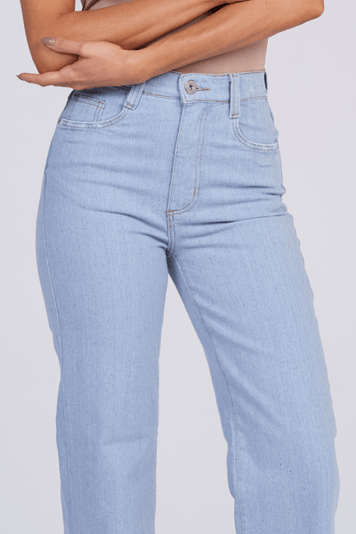 Calça Wide Leg Slim Jeans Claro F24900
