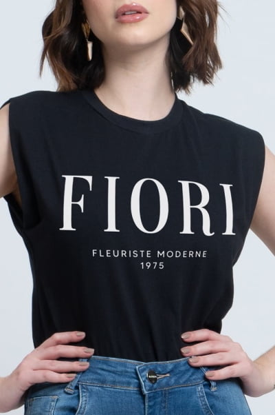 Regata Muscle Tee Preta Fiori