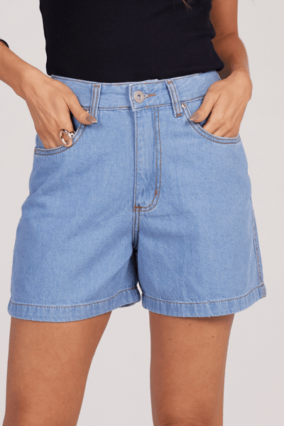 Short Jeans Mom Azul Claro F25022