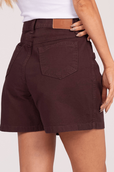 Short Mom Marrom de Sarja F24098MR