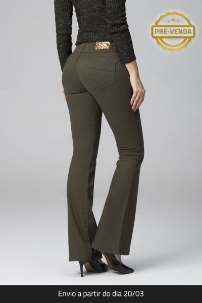 Calça Flare Verde Militar 